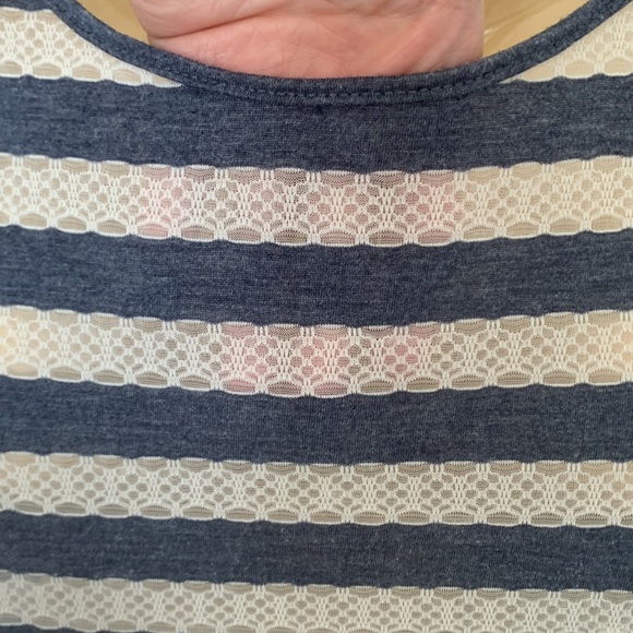 SALE - Women’s Shirt - LAST CALL - Picture 4 of 7